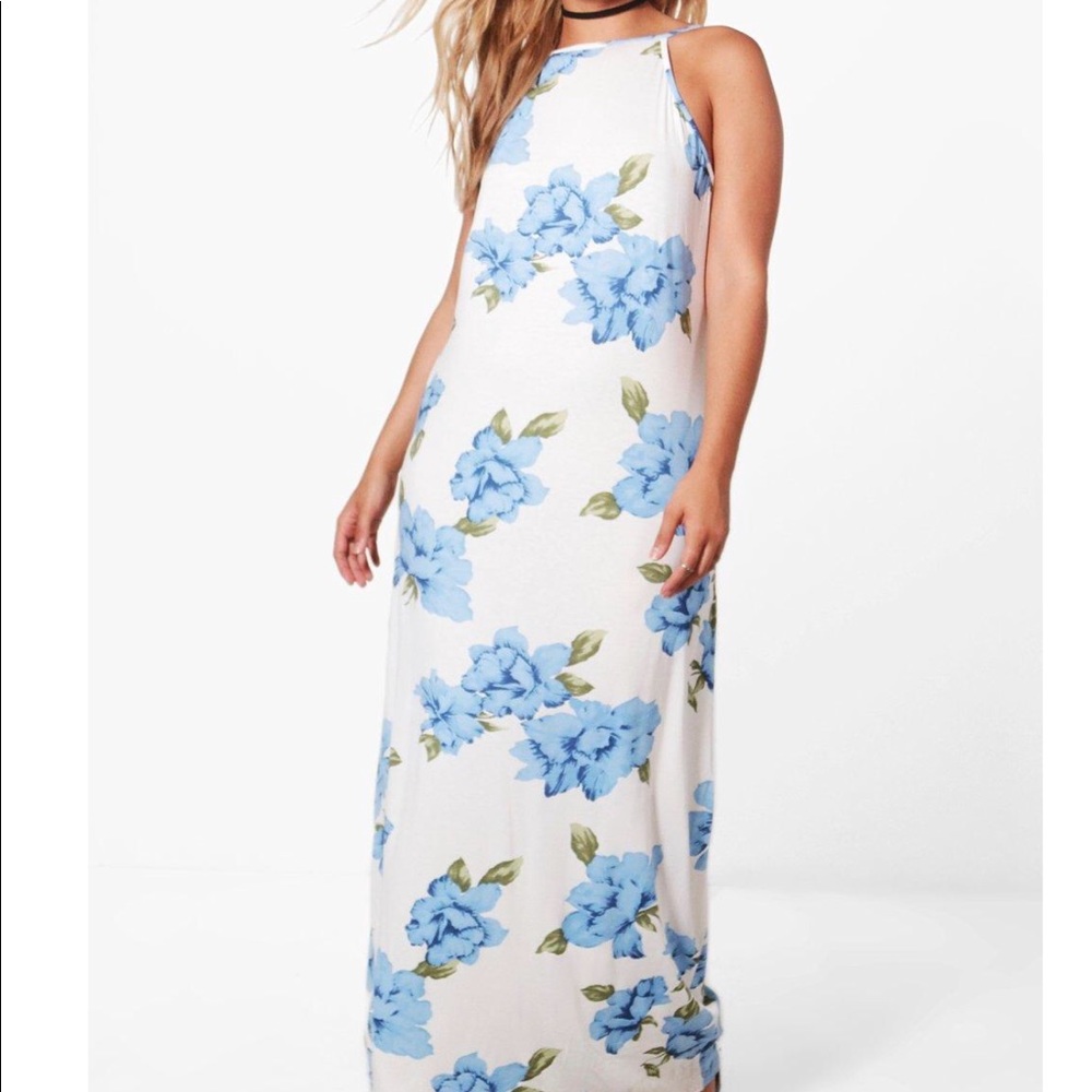 Boohoo Curve maxi dress. Never worn.